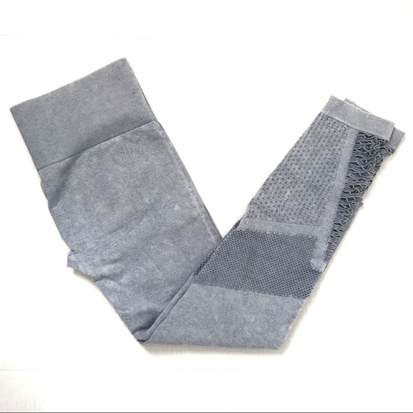 Lorna Jane Pants - Lorna Jane Uniquely Seamless Leggings Large